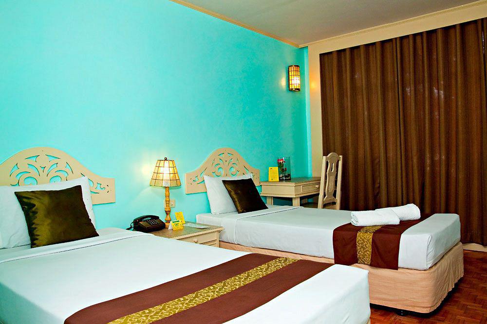 Mango Park 3*