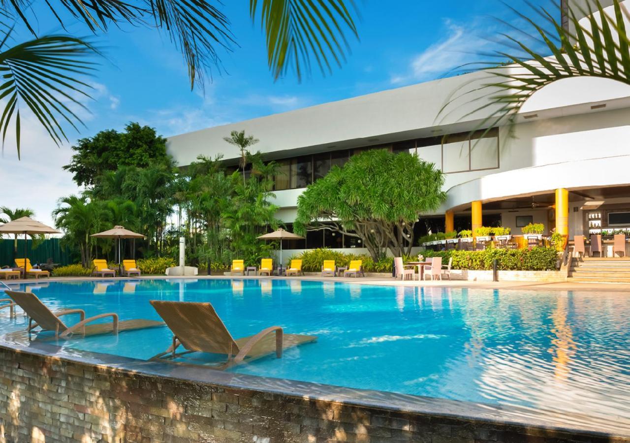 Marco Polo Plaza Hotel