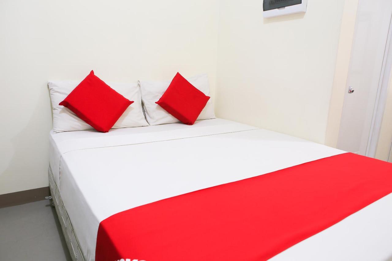 Oyo 442 Ipark Hotel 3*