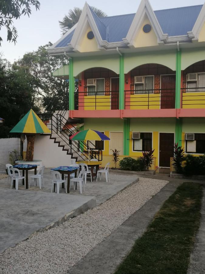 bahay-panuluyan Islet View House