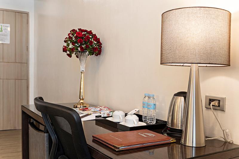 Sarrosa International And Residential Hotel Cebu