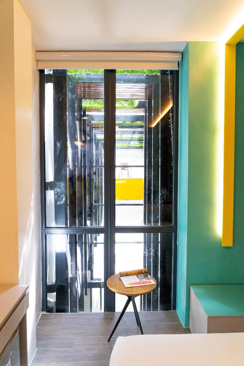 Hotel Yello Powered By Cocotel 4*