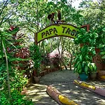 Papa Tasi Lakeside Hotel And Park