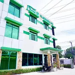 D And R Travellers Inn