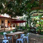 Uncle Rock\'S House & Diving Resort