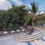 Hippocampus Beach Resort