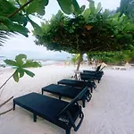 Maykenn Beach