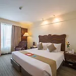 Waterfront Airport Hotel And Casino