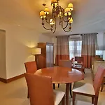 Crown Regency Suites Mactan
