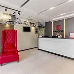 Reddoorz Plus @ Jones Avenue Cebu