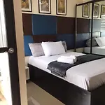 Mabolo Garden Flat A7 Near Ayala Mall