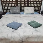 Lola\'S Guest House