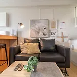 Avida Towers Cebu708 Fast Wifi, Netflix, 50In Smart Tv