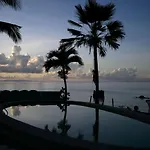 Las Flores Beachside Hotel