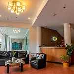 Kiwi Hotel