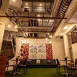 Kiwi Hotel
