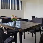 M Liloan Pension House