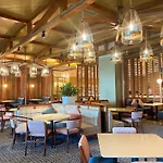Fili Hotel At Nustar Cebu