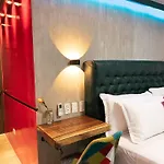 Clockworkorange Luxury Suites