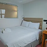 Sempre Premier Inn - Mactan Airport Hotel