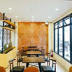 Travelbee Airport Inn