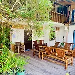 Babu Backpackers Inn