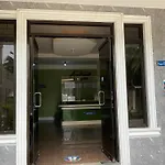 Adelaida Pensionne Hotel