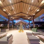 1 Bedroom With Balcony Near Airport