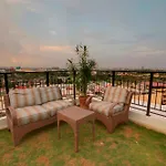 Zerenity Hotel & Suites