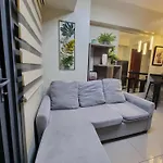 1Br Condo With Balcony At Horizons 101