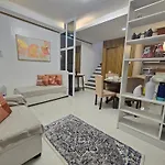 Compostela Guest House With Car Park, Wifi, Netflix