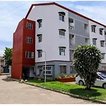 2 Bedrooms Condo For Rent