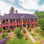 Sunshine Paradise Inn