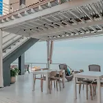 Gt Seaside Inn