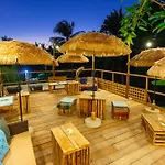 Camotes-Hidden-Huts