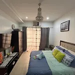Trillium Studio Condo 8F Pet Friendly With 1Bed Plus 2Sofabeds And Balcony Near Ayala Center Cebu Mall