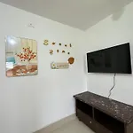 Mabolo 201 Family Room 2Bedroom