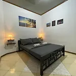 Ohlala Hostel