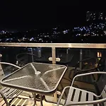 Cozy Flat In City Center
