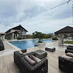 Casa Boholano 1Br Condo Staycation Lapu-Lapu With Pool