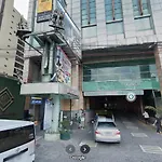 Urban Loft In Center Of Cebu