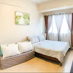 2Br Condo Unit With Balcony- Pool Access- Near Airport