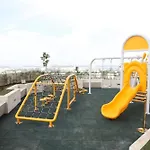 Cozy Condo With Pool & Gym Near Ayala Center