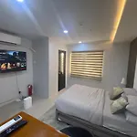 Llames Studios Near Mactan Airport - Rustic & Spacious