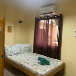 Seamed Guest House - De Luxe Room