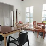 R & J Homestay In Naga Cebu