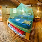 Camotes-Hidden-Huts
