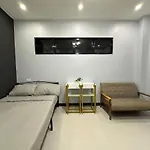 K And R Apartment Fully-Furnished Studio Room