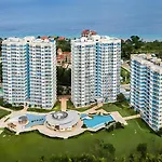Spacious Studio Unit With Balcony And Seaview