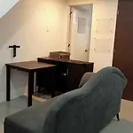 Mic\'S Guest House